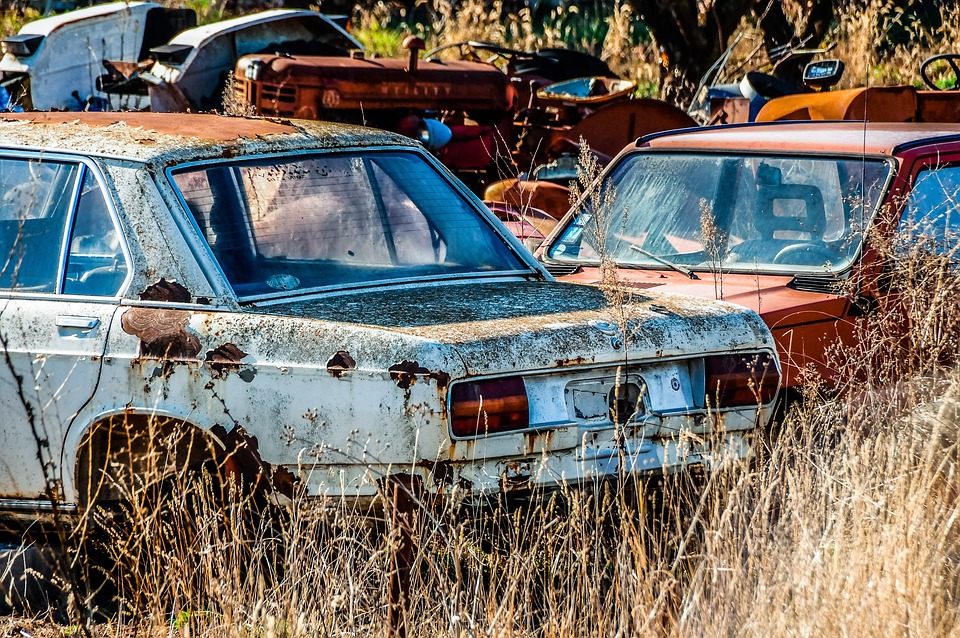 Magasin de pièces de rechange automobiles à Montilly-sur-Noireau